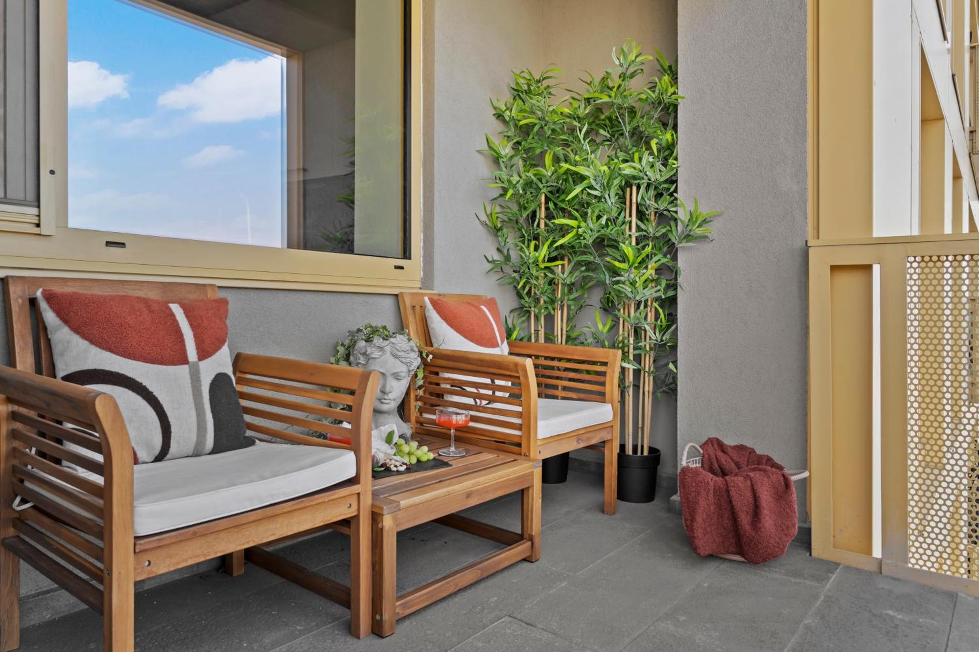Mido Aviatie Park With Private Parking & Self Check-in Bucarest