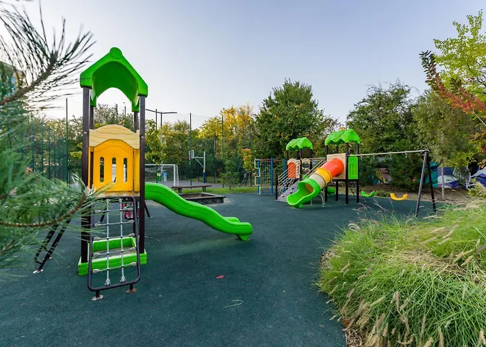 Mido Aviatie Park Apartments With Private Parking & Self Check-In