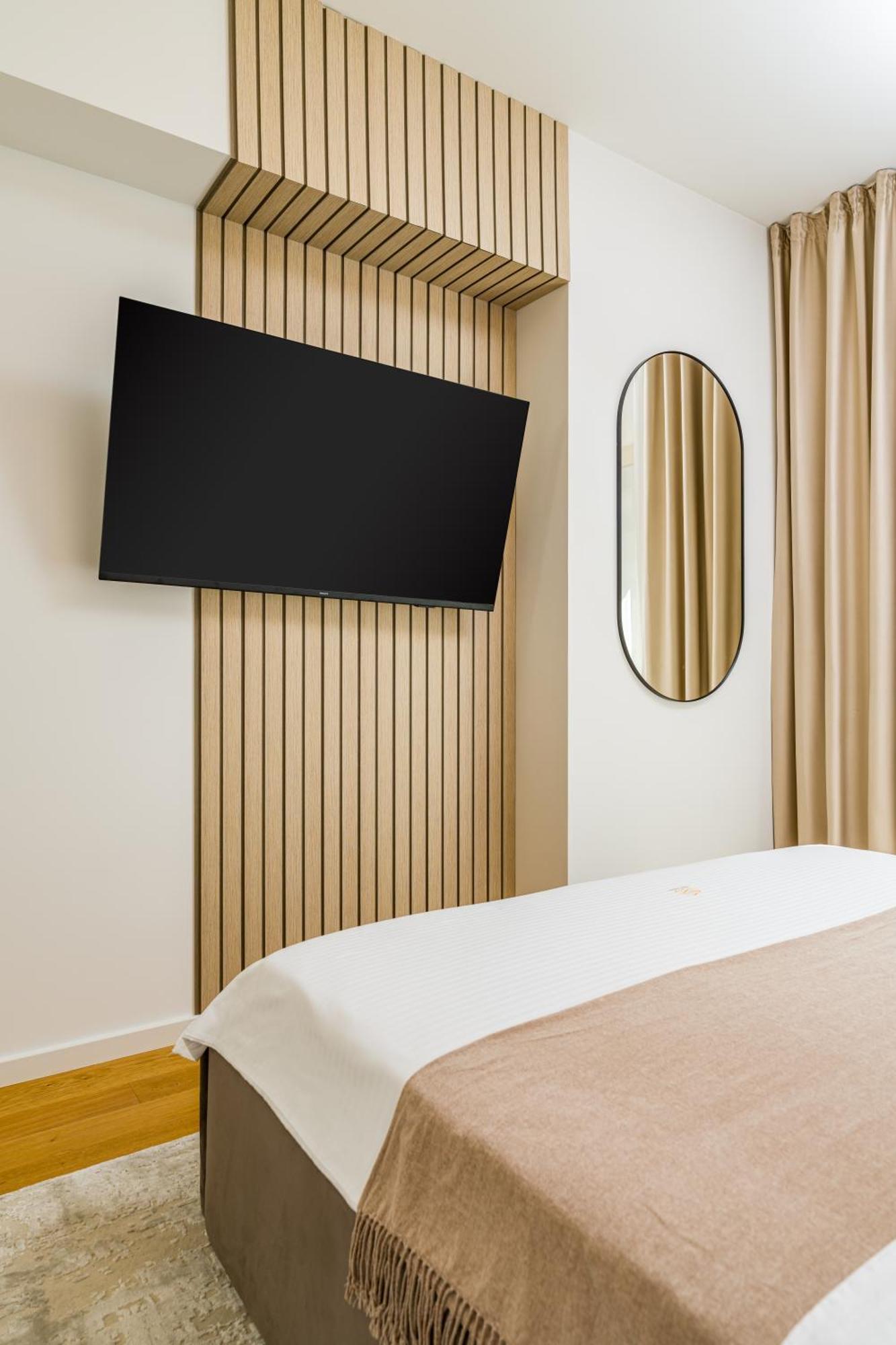 Mido Aviatie Park With Private Parking & Self Check-in Apartment Bucharest