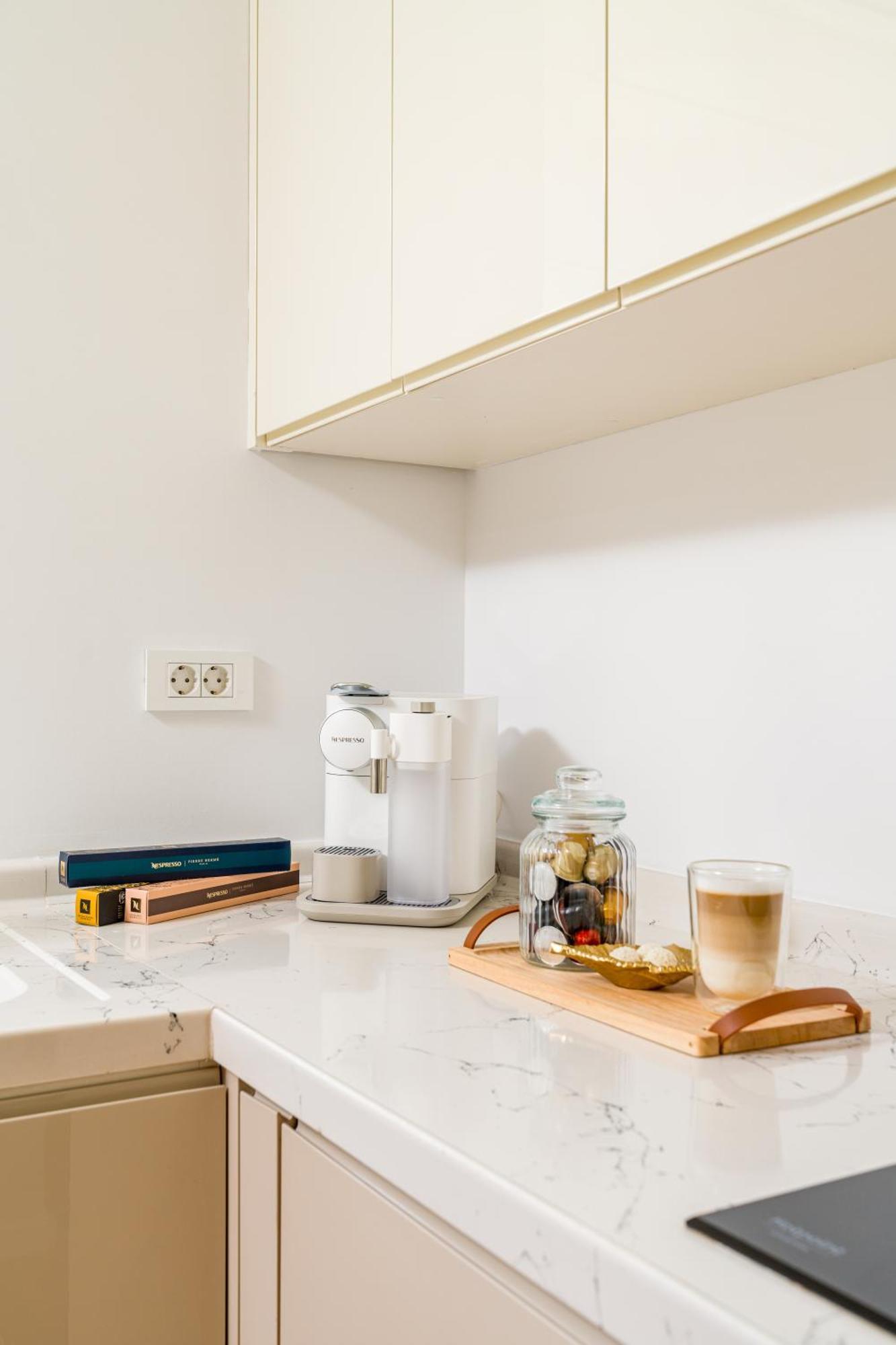Apartment Mido Aviatie Park With Private Parking & Self Check-in